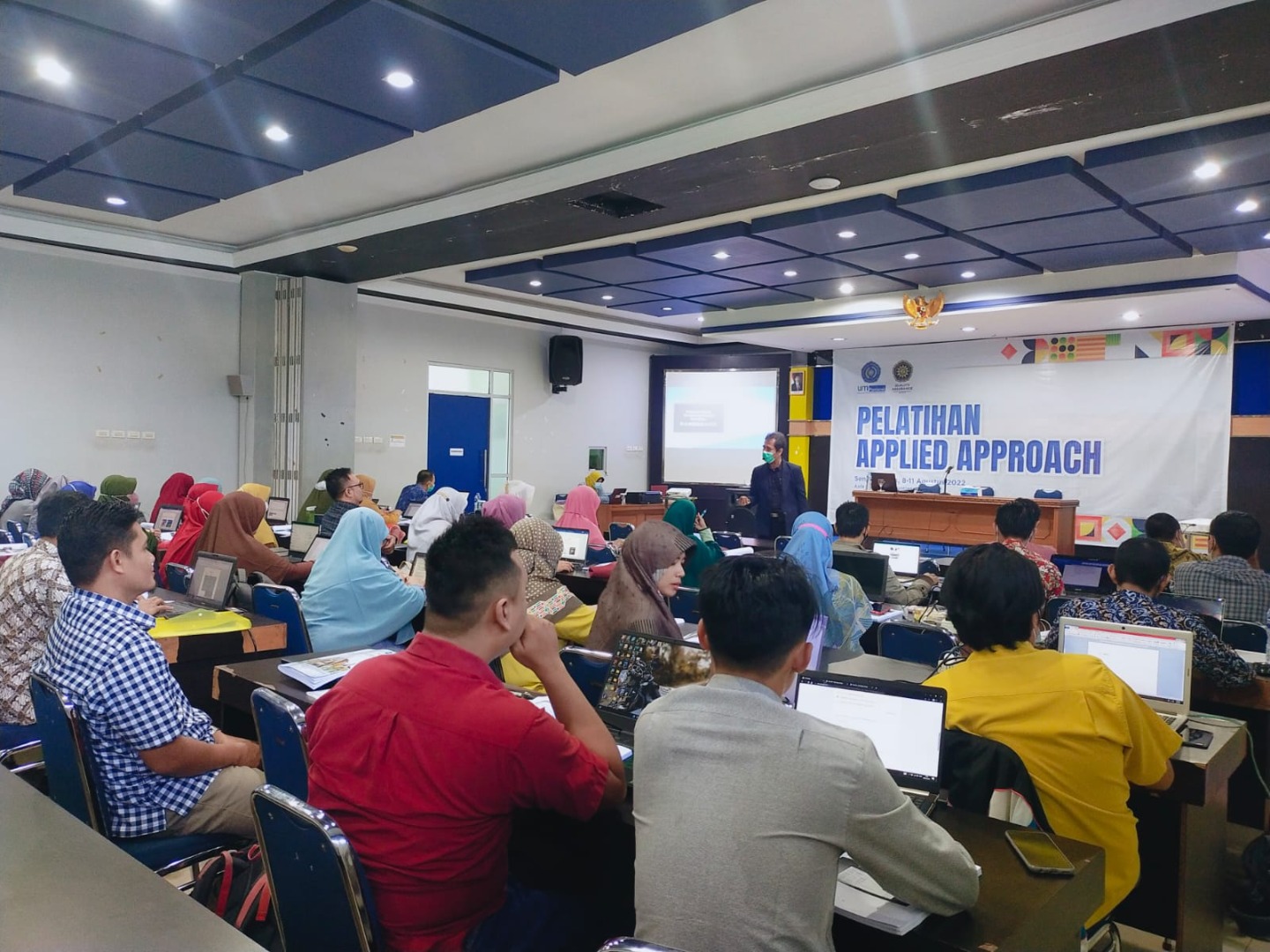 Pelatihan Applied Approach