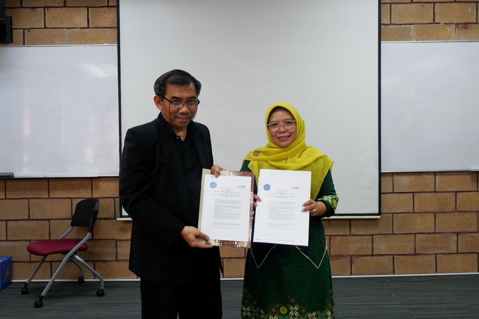 Program Studi Psikologi Fakultas Ilmu Kesehatan UM Pontianak melakukan Benchmarking dengan Fakulti Pengajian Multi Disiplin Dan Kelestarian Kolej Universiti, I-CATS, Sarawak, Malaysia