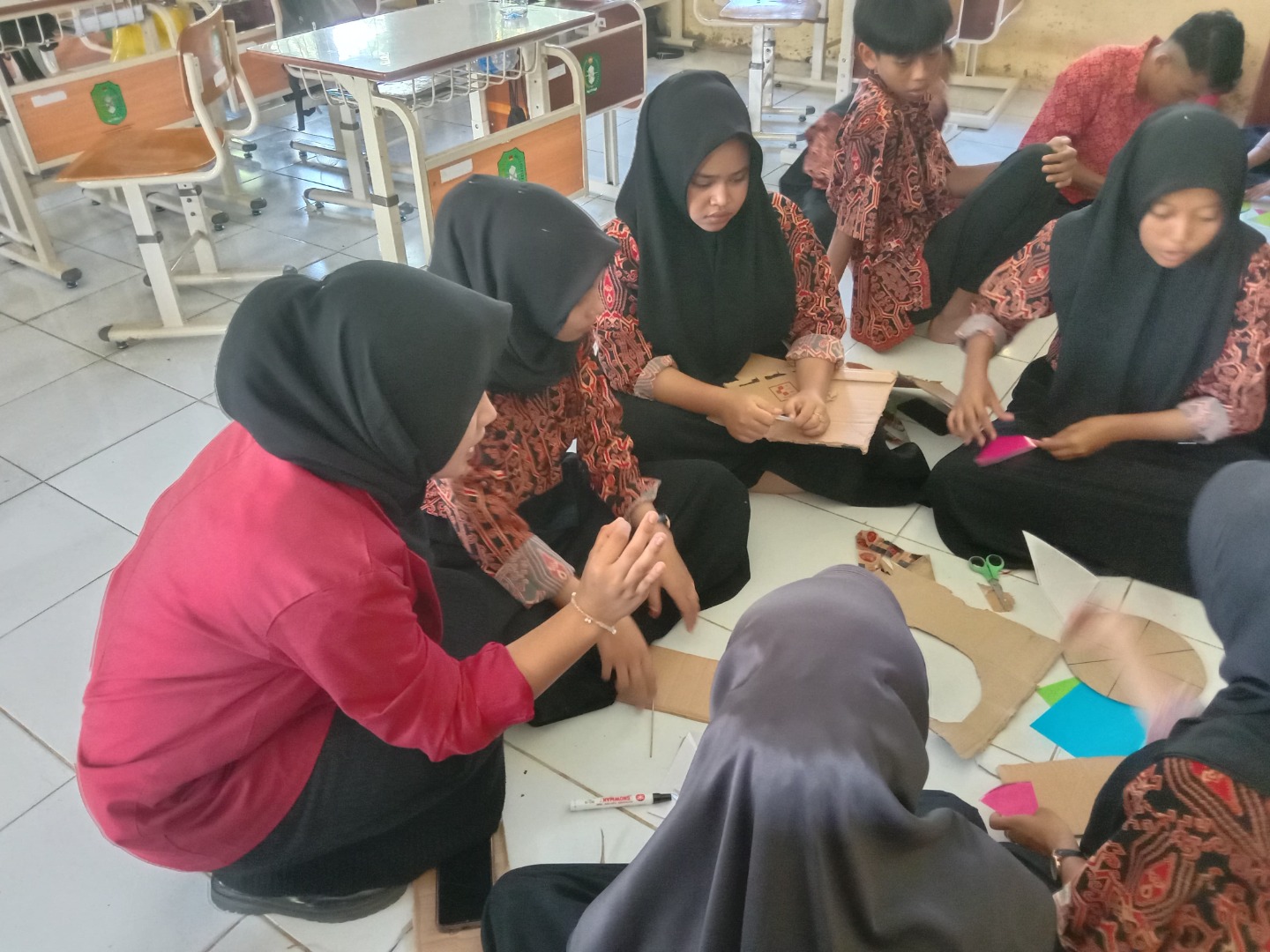 Aspita Ciptakan Media Pembelajaran Inovatif: Roda Putar untuk Tingkatkan Keterlibatan Siswa di SMAN 1 Salatiga
