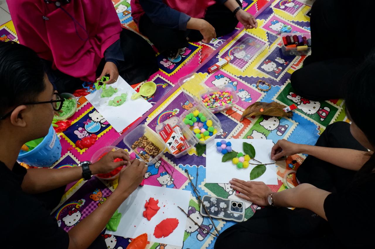 IMPLEMENTASI MERDEKA BELAJAR MELALUI LOOSE PARTS PLAY  BAGI GURU TK DAN PAUD