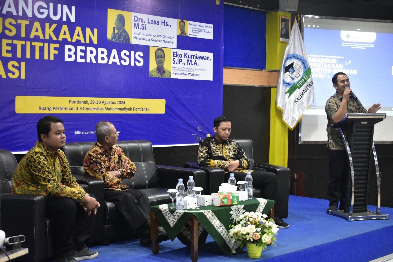 UPT Perpustakaan sukses selenggarakan Seminar Nasional & Workshop Perpustakaan: Membangun Perpustakaan Kompetitif Berbasis Inovasi di Universitas Muhammadiyah Pontianak