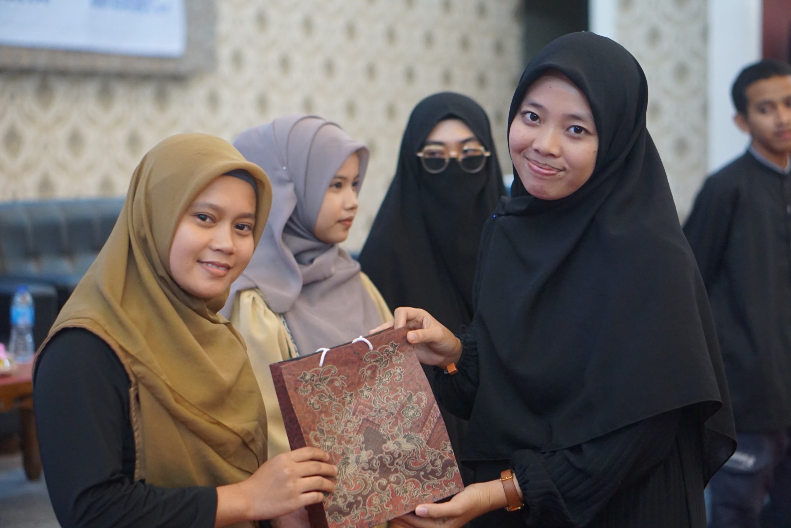 Grand Opening Bimbingan Tilawah Al-Qurâ€™an (BTA) LP AIK & FM-AIK Universitas Muhammadiyah Pontianak: Menyemai Cinta Al-Qurâ€™an di Kalangan Mahasiswa