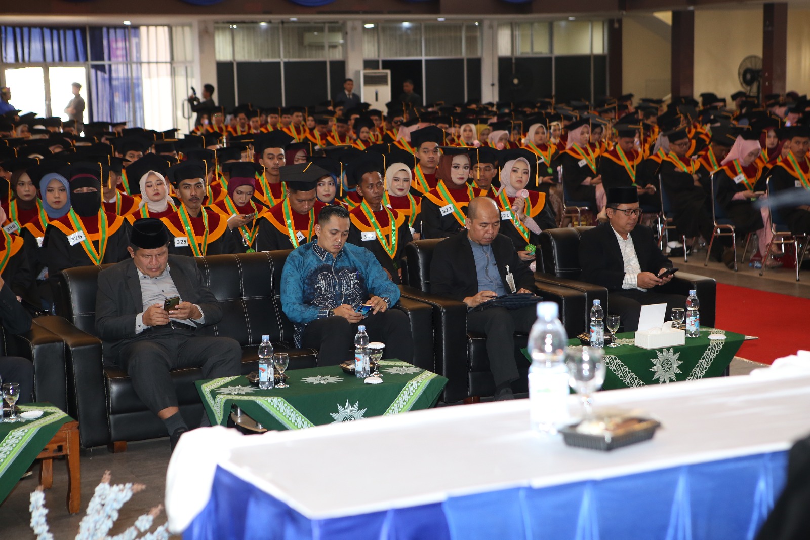 Wisuda ke-33 UM Pontianak â€“ Berinovasi & Berkolaborasi Menuju Kampus Berdampak untuk Negeri