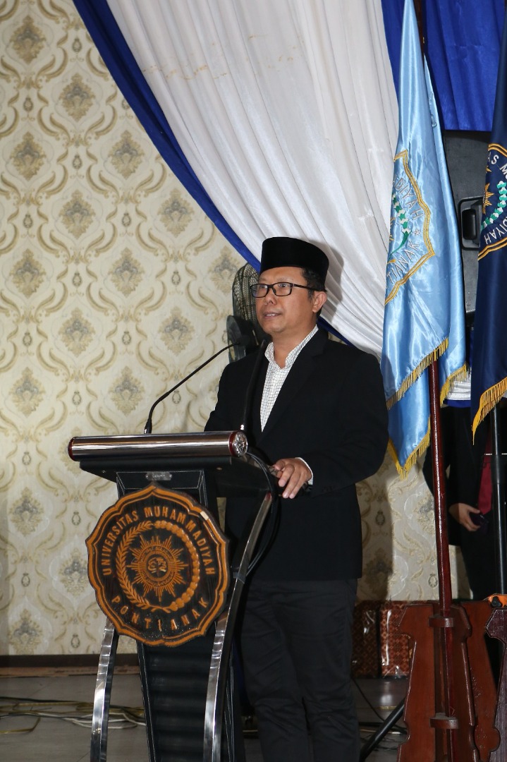 Wisuda ke-33 UM Pontianak â€“ Berinovasi & Berkolaborasi Menuju Kampus Berdampak untuk Negeri