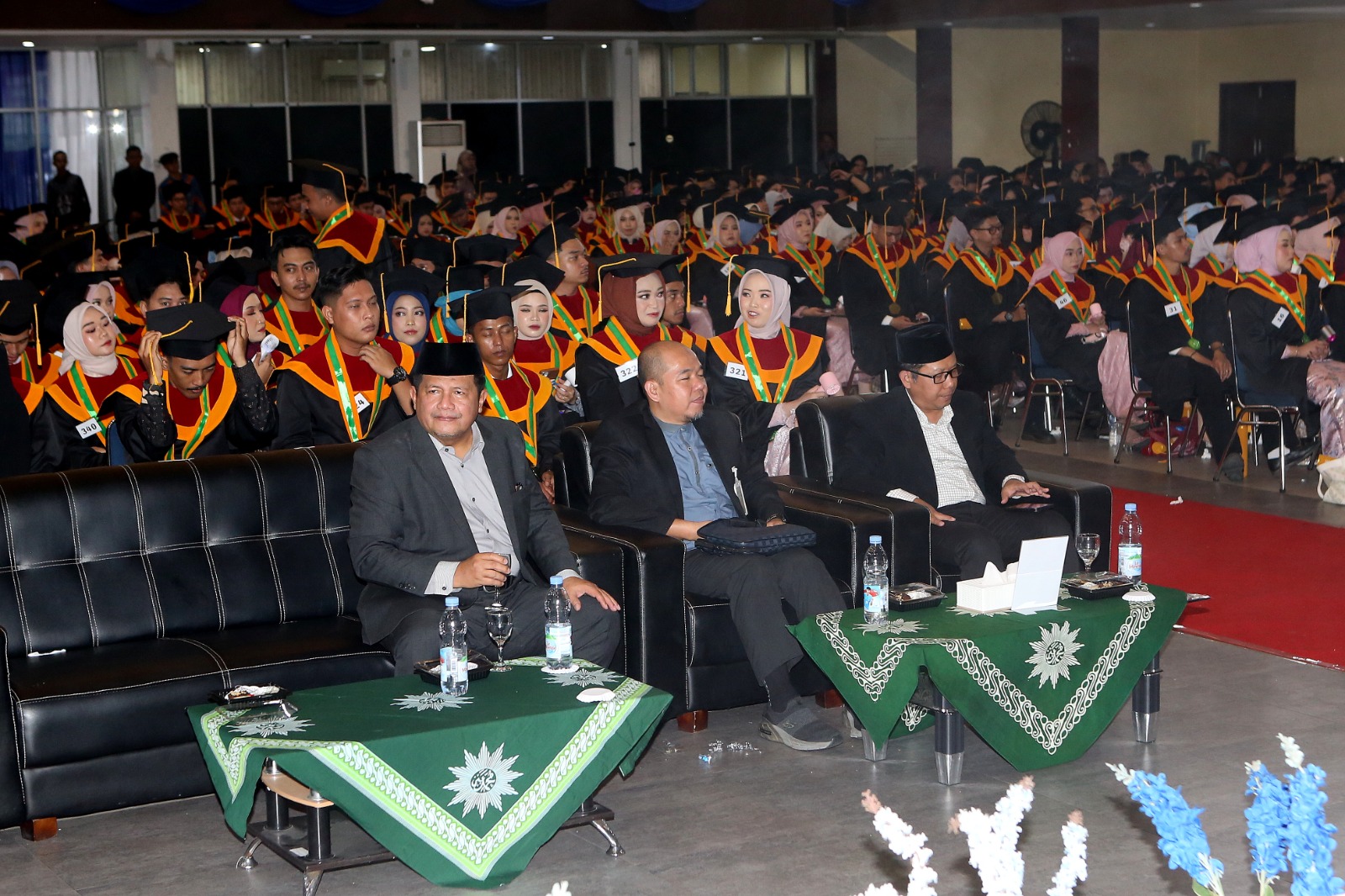 Wisuda ke-33 UM Pontianak â€“ Berinovasi & Berkolaborasi Menuju Kampus Berdampak untuk Negeri