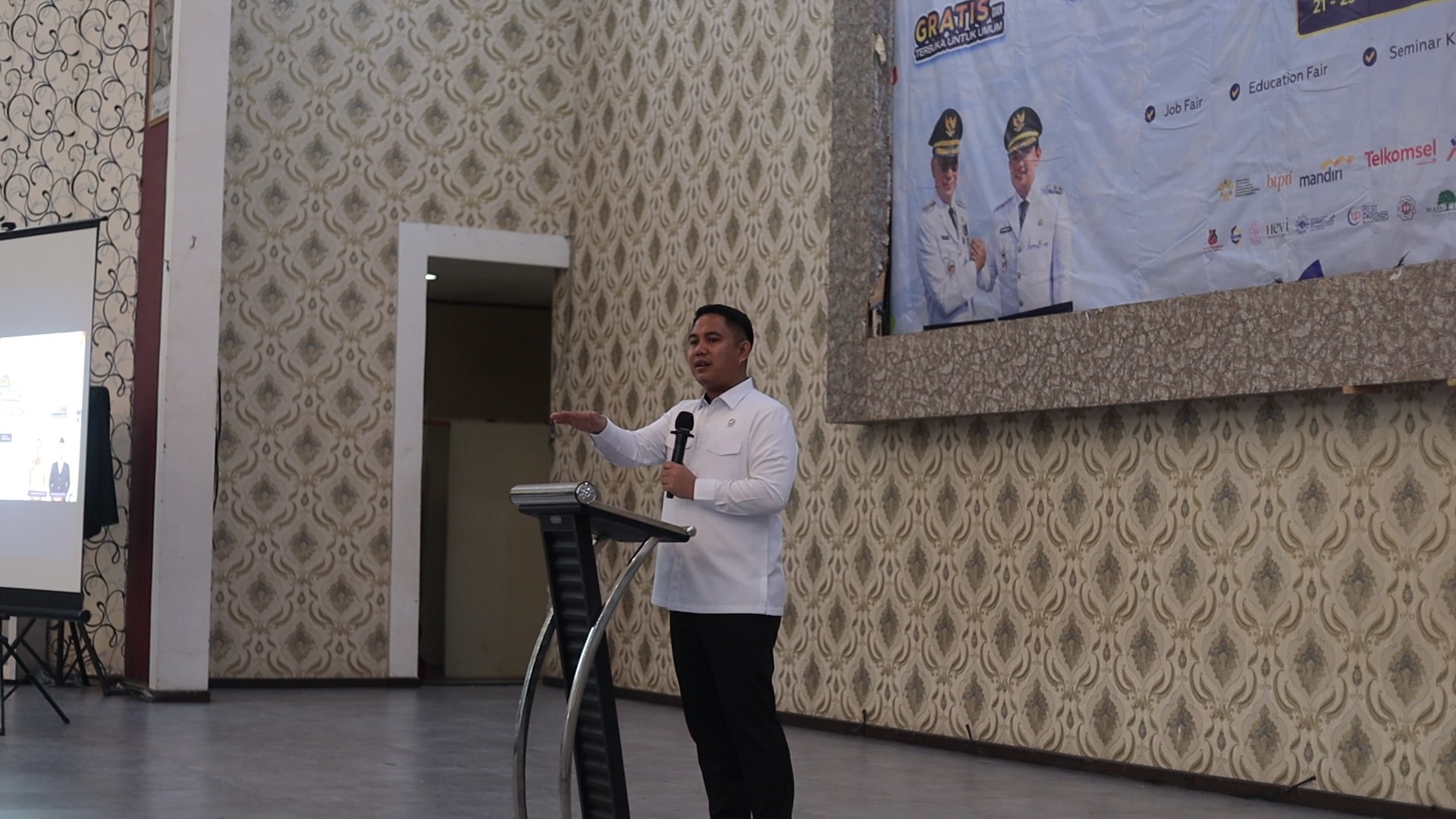 Pontianak Career Clinic and Culture 2025 Resmi Dibuka: Sinergi Pendidikan, Industri, dan Pemerintah Wujudkan SDM Inklusif dan Kompetitif
