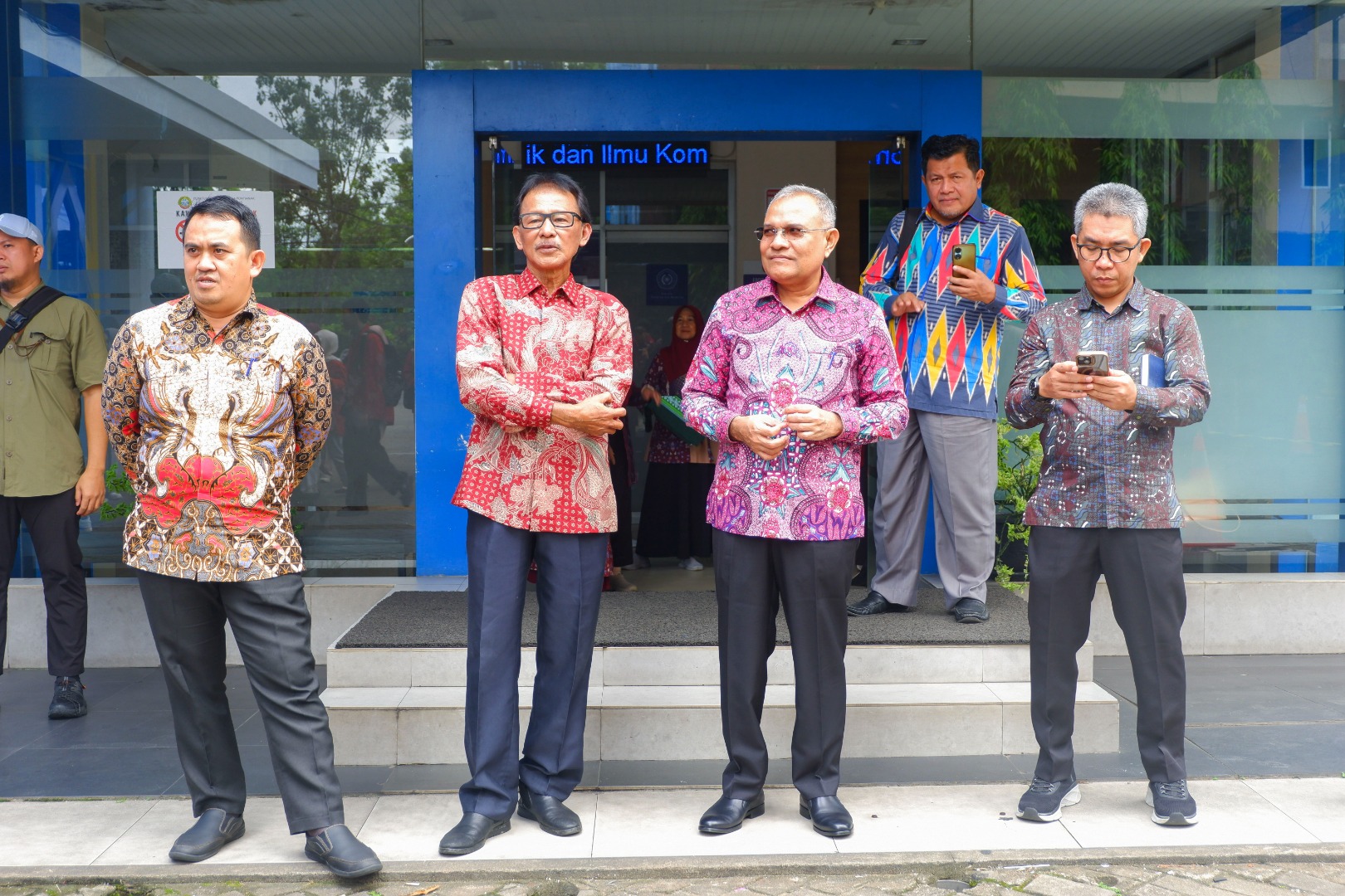Silaturahim Wamen Diktisaintek Bersama PTMA Kalbar di UM Pontianak