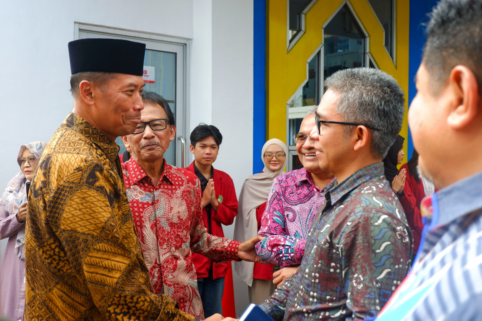 Silaturahim Wamen Diktisaintek Bersama PTMA Kalbar di UM Pontianak