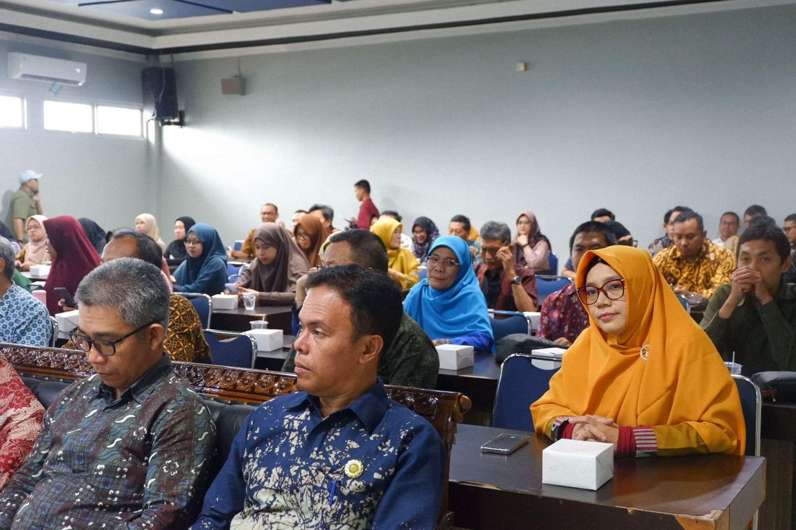Silaturahim Wamen Diktisaintek Bersama PTMA Kalbar di UM Pontianak