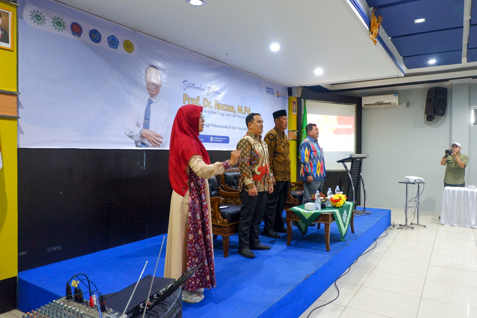 Silaturahim Wamen Diktisaintek Bersama PTMA Kalbar di UM Pontianak