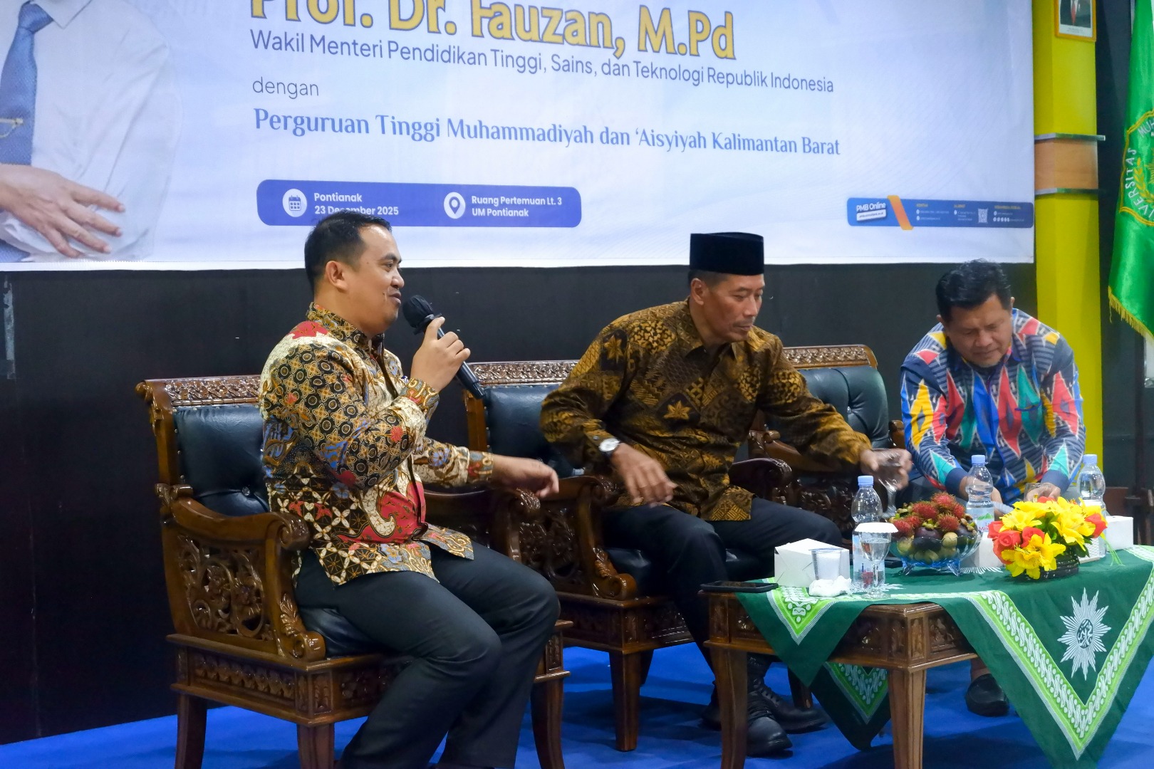 Silaturahim Wamen Diktisaintek Bersama PTMA Kalbar di UM Pontianak
