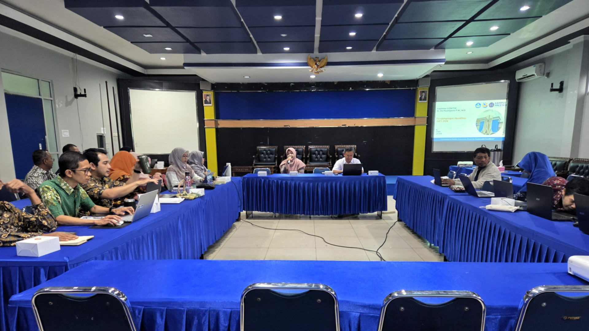 Universitas Muhammadiyah Pontianak Matangkan Persiapan Akreditasi Institusi Melalui Pendampingan LLDIKTI Wilayah XI