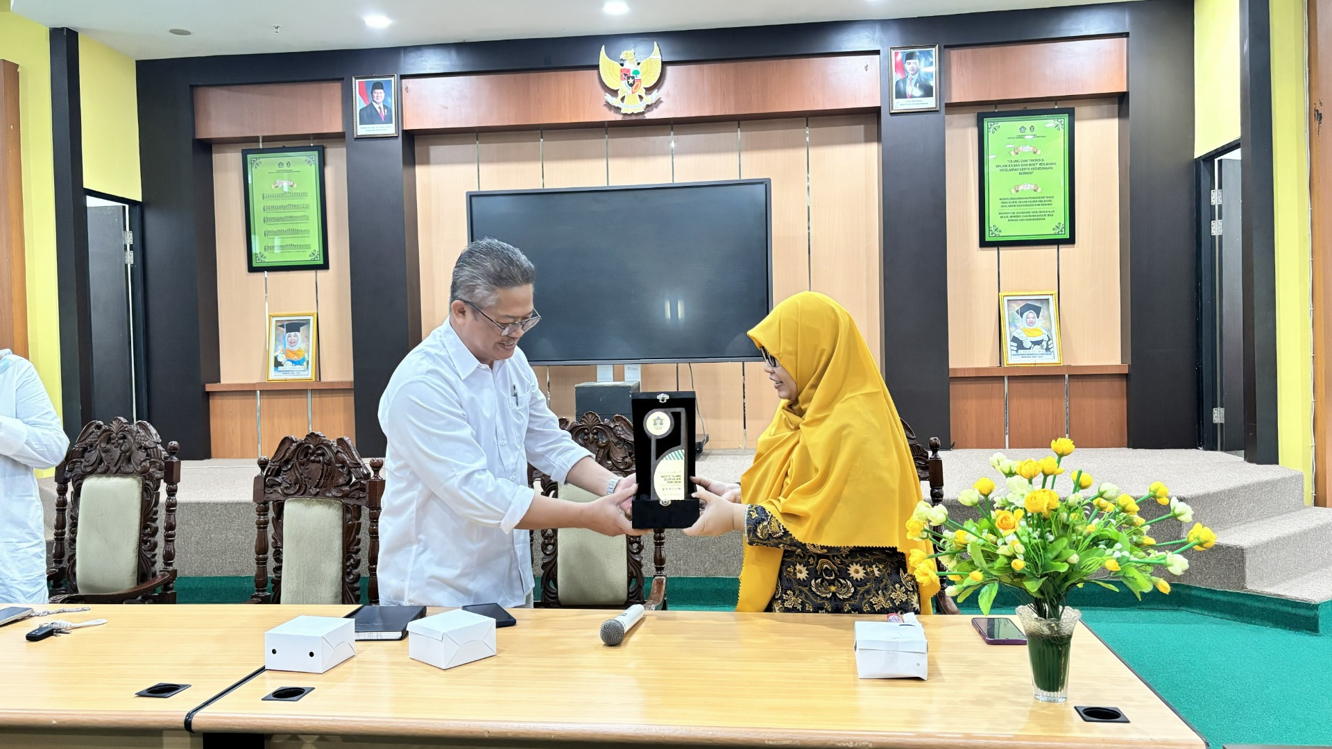 Perkuat Tata Kelola dan Penjaminan Mutu, LPMPI UM Pontianak Benchmarking ke IAIN Pontianak