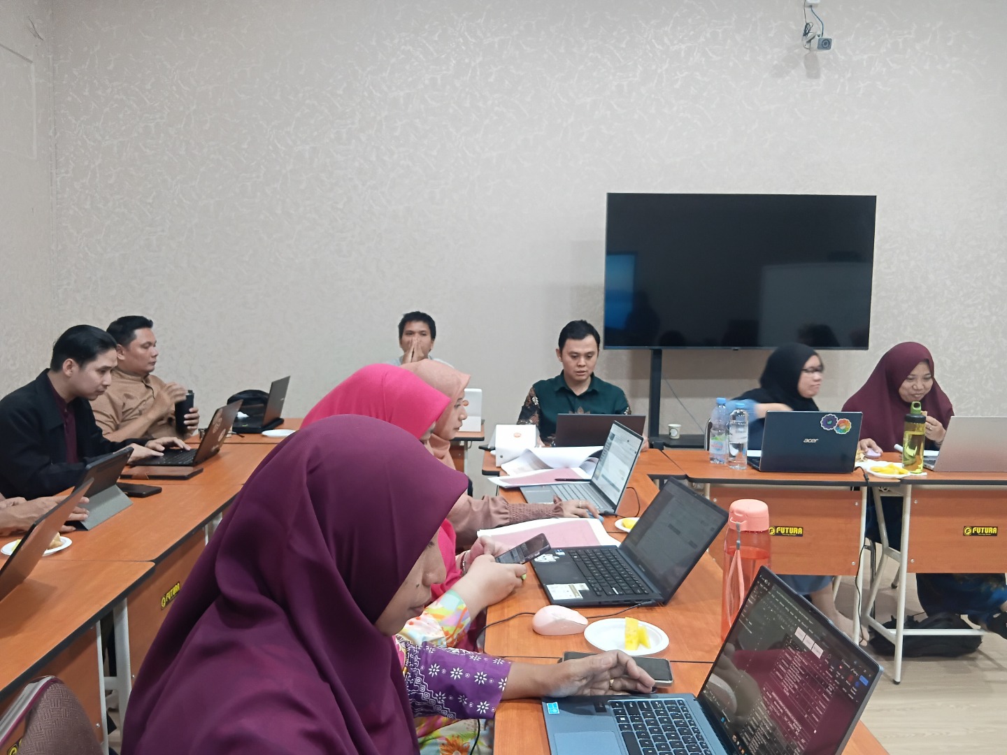 UM Pontianak Perkuat Implementasi OBE melalui Penyempurnaan Kurikulum dan Pengukuran CPL di SISAKUR