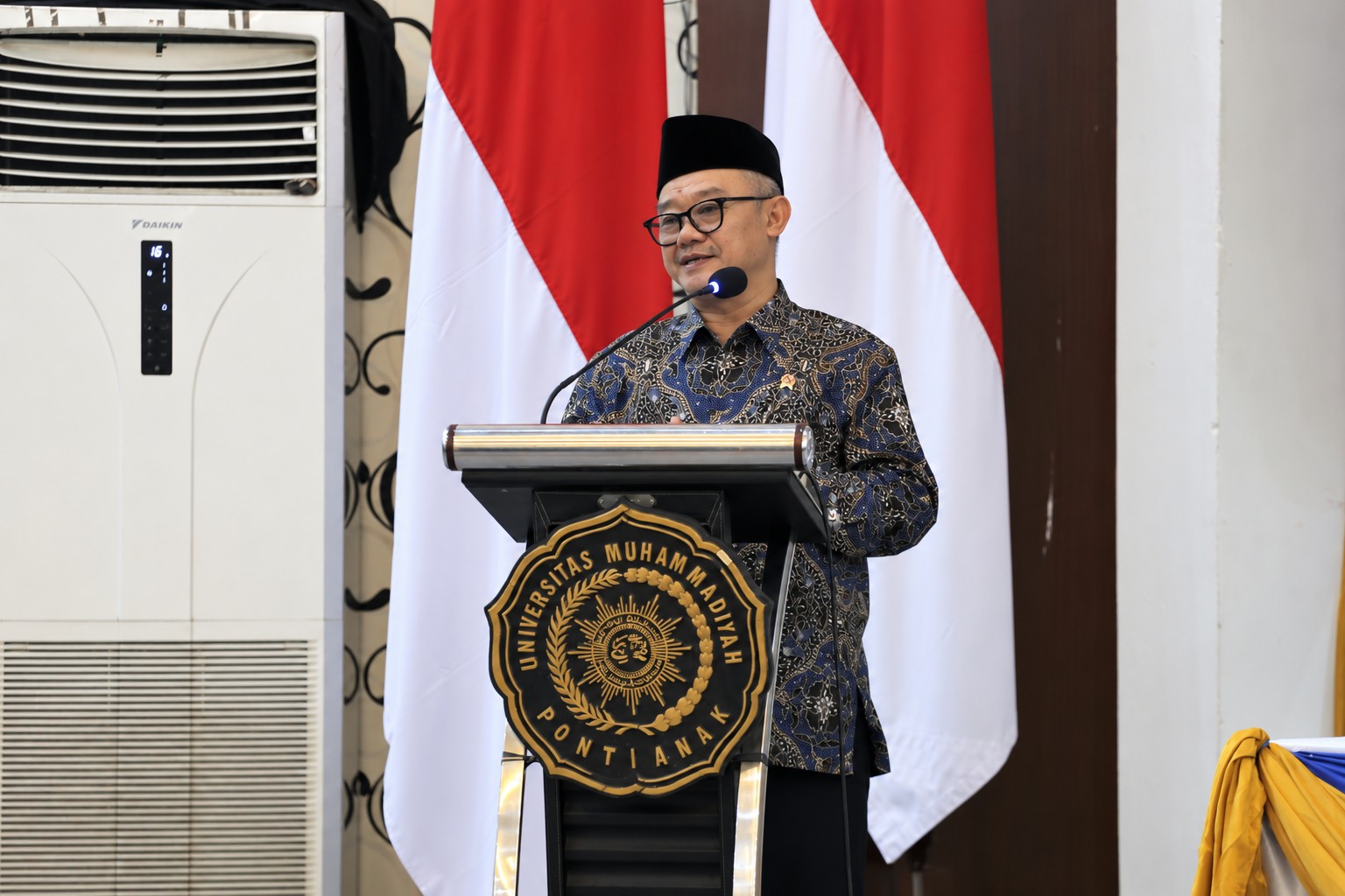 Abdul Muti Dorong Lulusan UM Pontianak Jadi Generasi Agile di Era AI