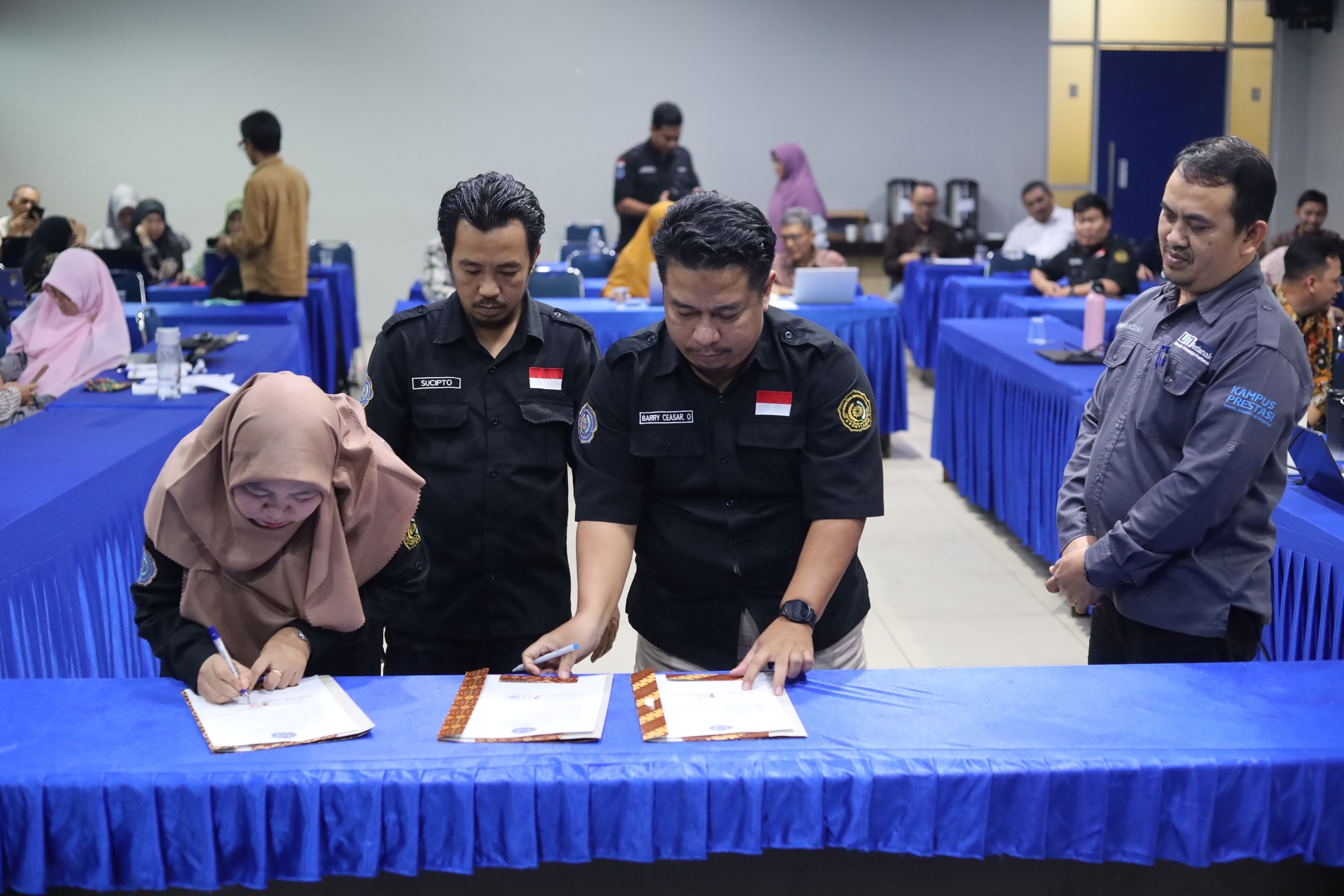 Penandatanganan kontrak kinerja