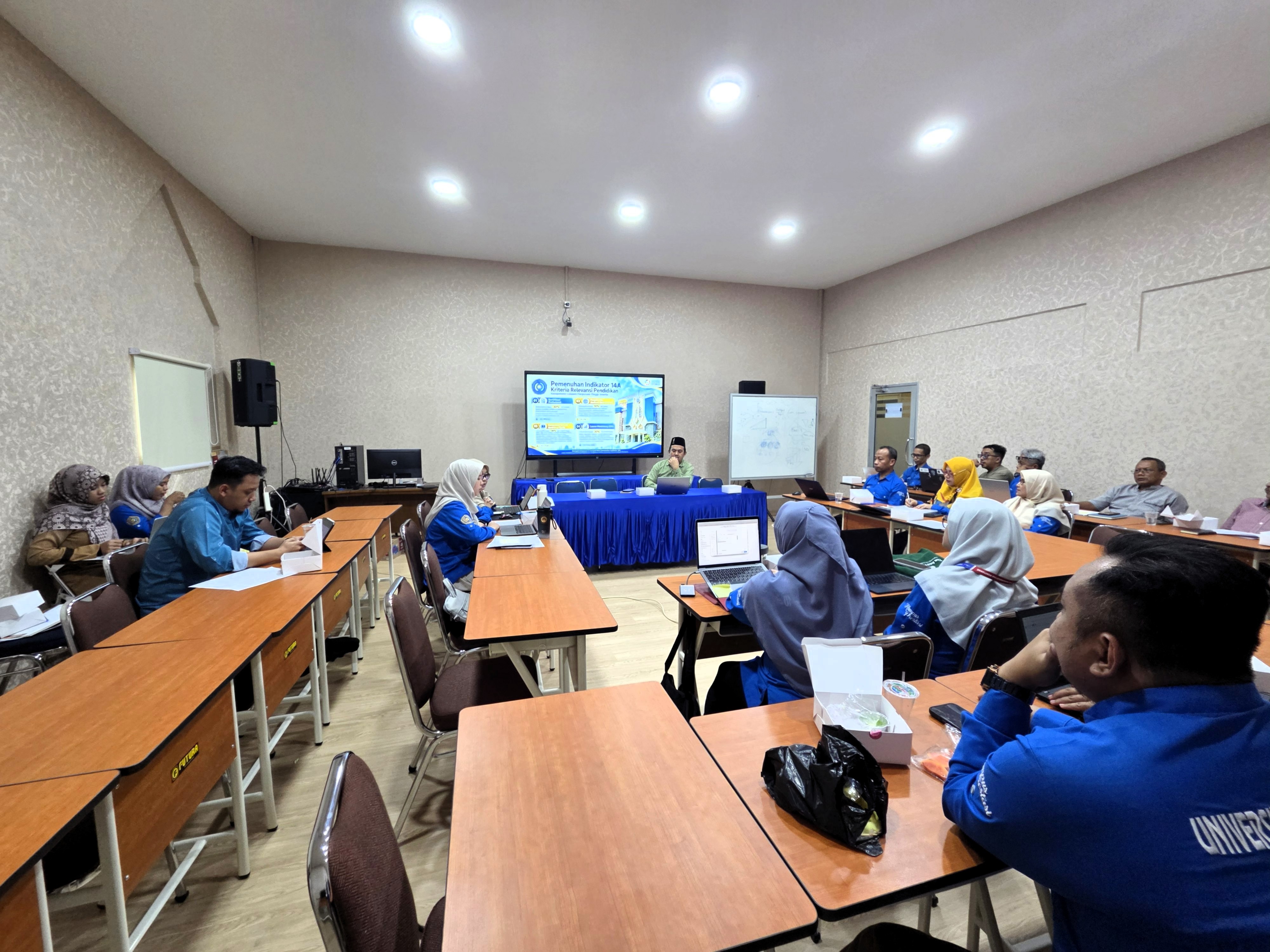 Rapat Tim Task Force Reakreditasi UM Pontianak